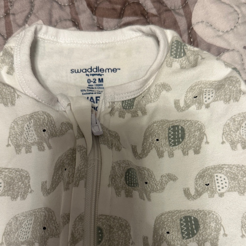 SwaddleMe Elephant Print Sleep Sack bundle- Cream and Gray - Picture 3 of 4